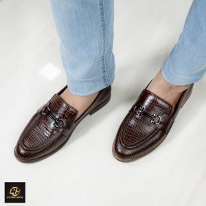 Crocodile Dies Tassel (Chocolate)